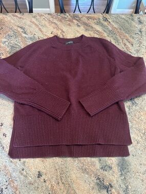 Banana Republic Women's Crewneck Sweater in Burgundy